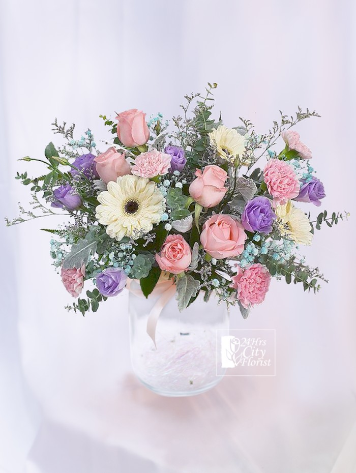 Table Flower Arrangement & Vase Flower Delivery Singapore