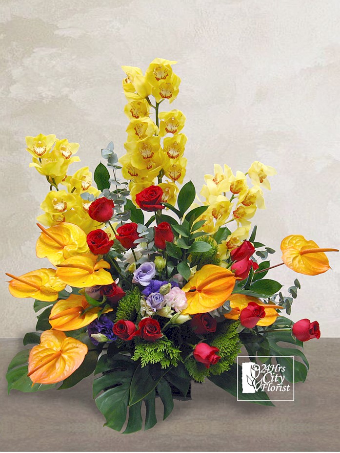 Majesty - table flower with cymbidium and enthurium