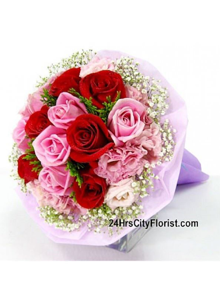 red and pink rose bouquet